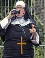 Nun Smoking Area