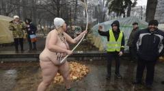 Beryl was asked to help with the protest if she had nothing on. 